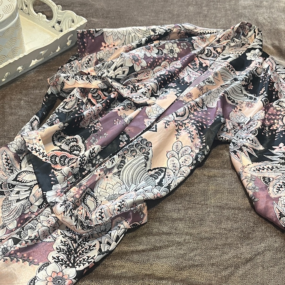 Floral Patterned Full Length Robe